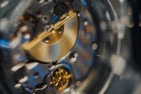 Girard-Perregaux zet een tourbillon midden in de Laureato
